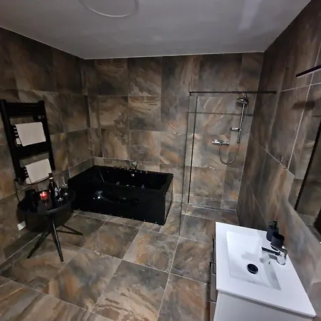Apartman Anezka 3 S Virivou Vanou Jicin Exterior photo